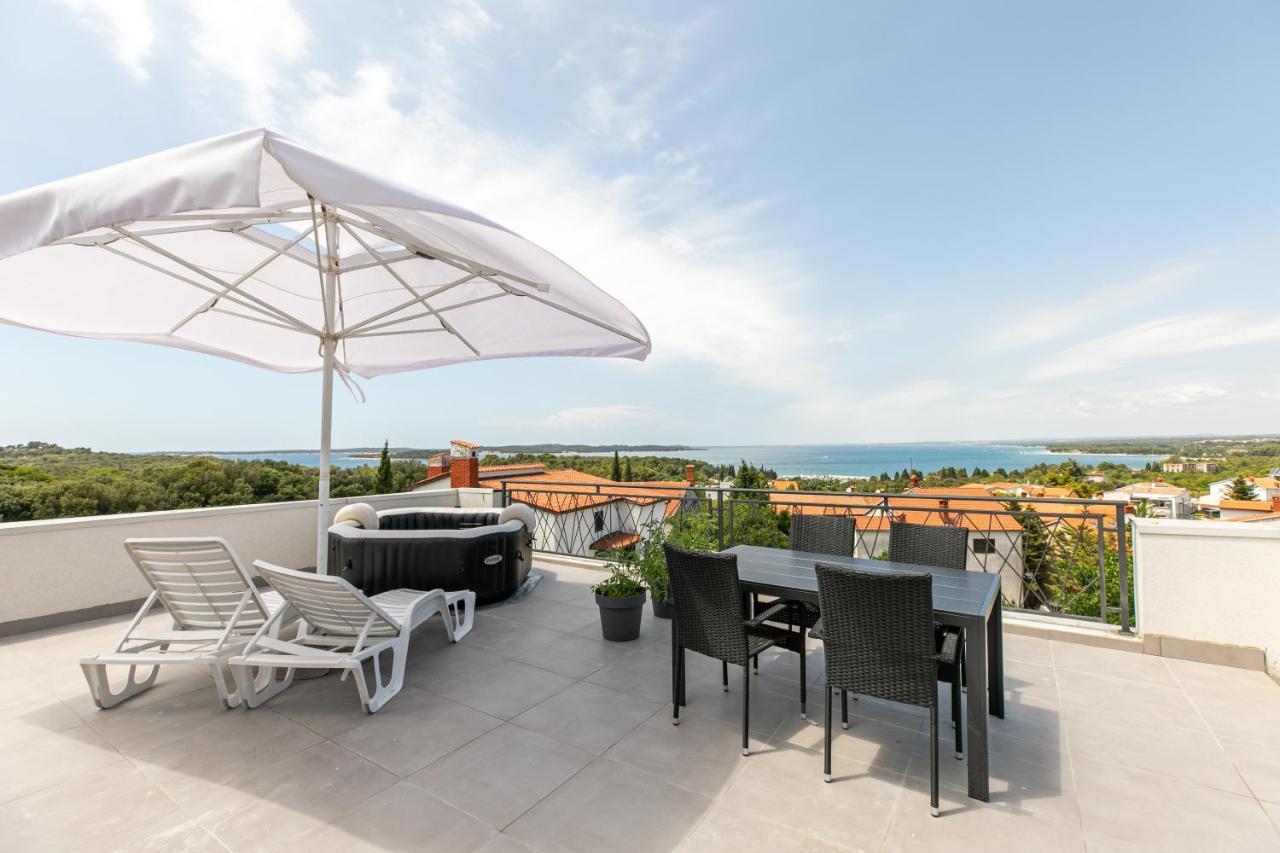 Apartments Korana Pula Exterior photo